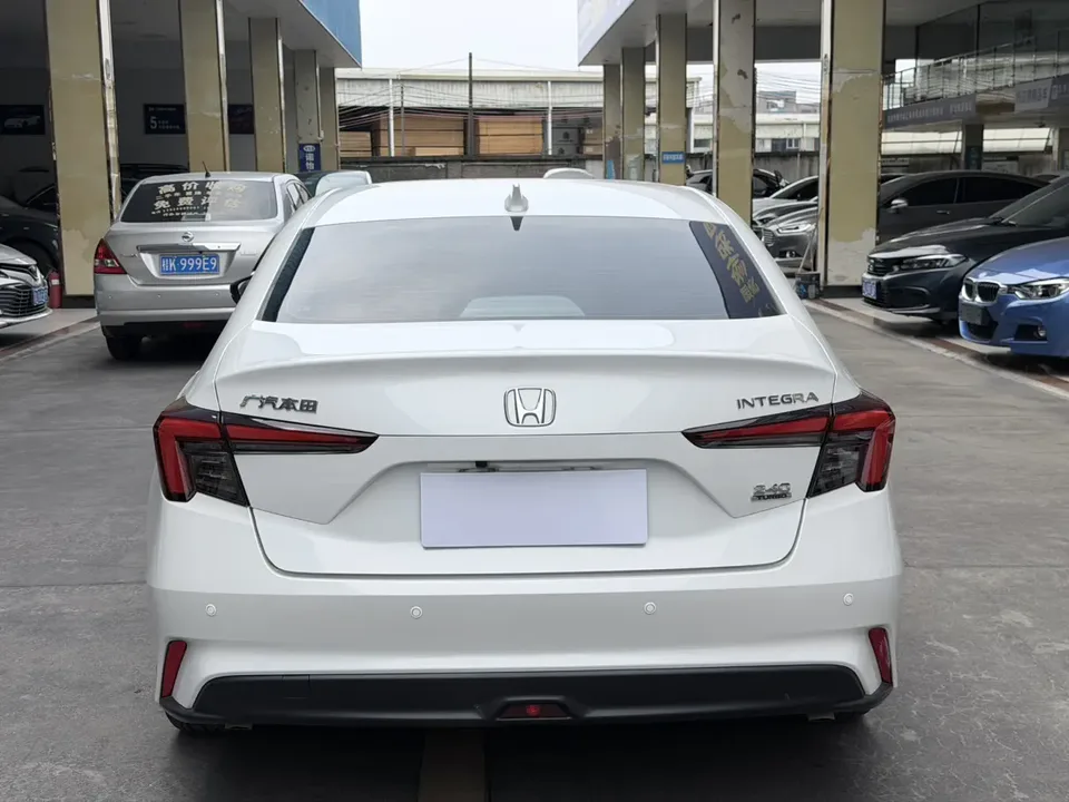 Honda Integra 240TURBO CVT Deluxe Edition 2024 — миниатюра 5