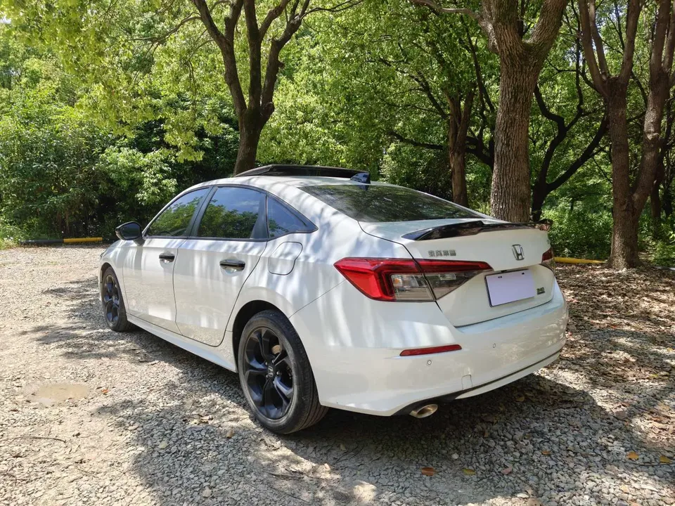 Honda CIVIC 2022 Civic 240TURBO CVT Engine Edition 2022 — миниатюра 2