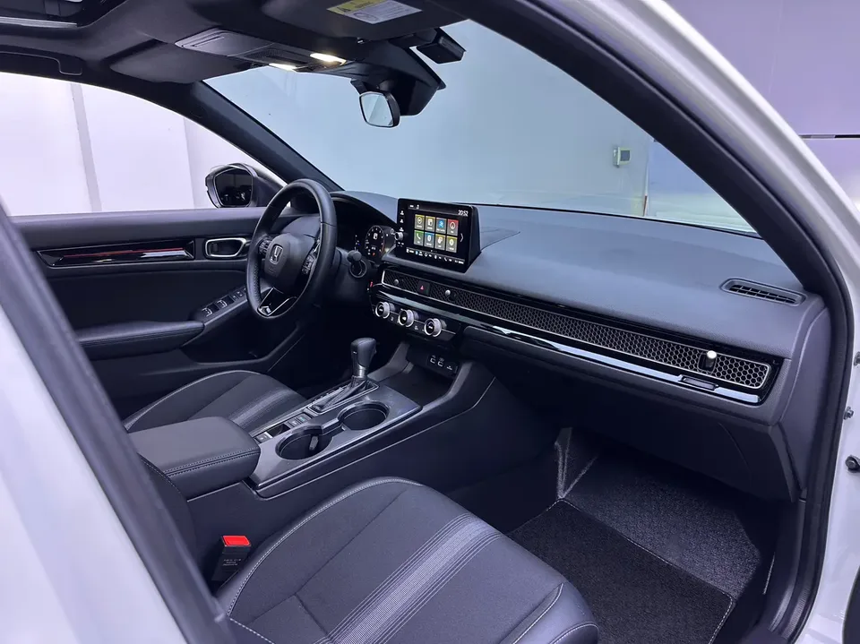 Honda CIVIC 2022 Civic 240TURBO CVT Ignition Edition 2024 — миниатюра 2