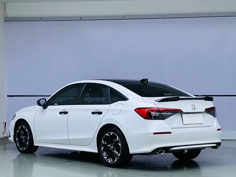 Honda CIVIC 2024