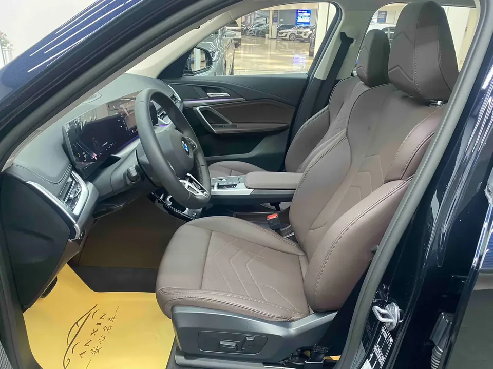 BMW X1 sDrive25Li M Sport Package 2025 — миниатюра 5