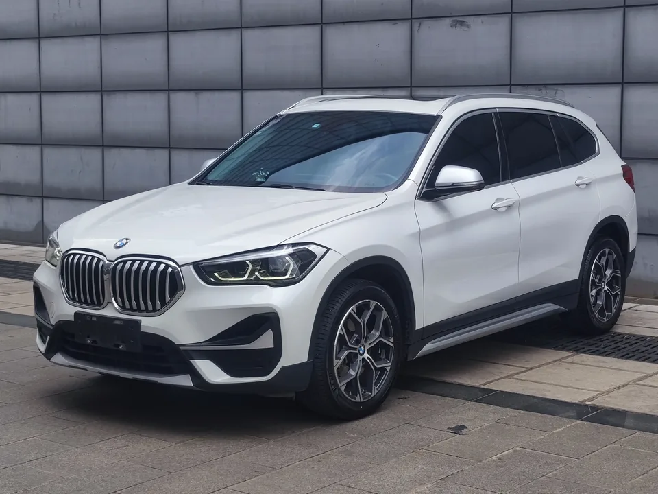 BMW X1 BMW X1 2022 sDrive20Li Exclusive Model 2022 — миниатюра 3