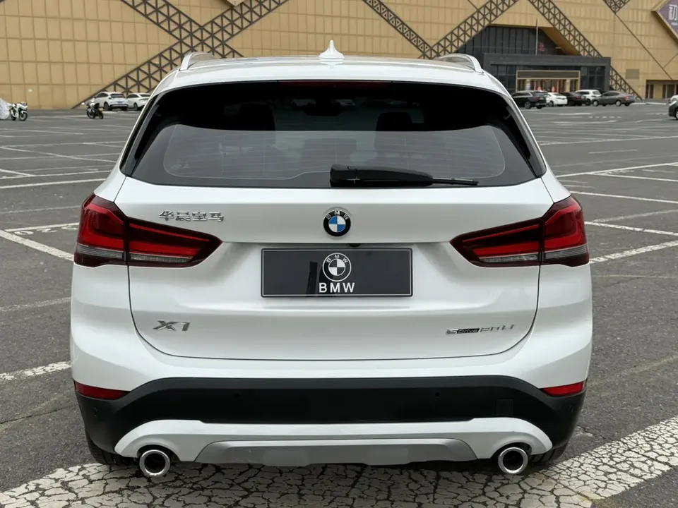 BMW X1 BMW X1 2022 sDrive20Li Fashion 2022 — миниатюра 2