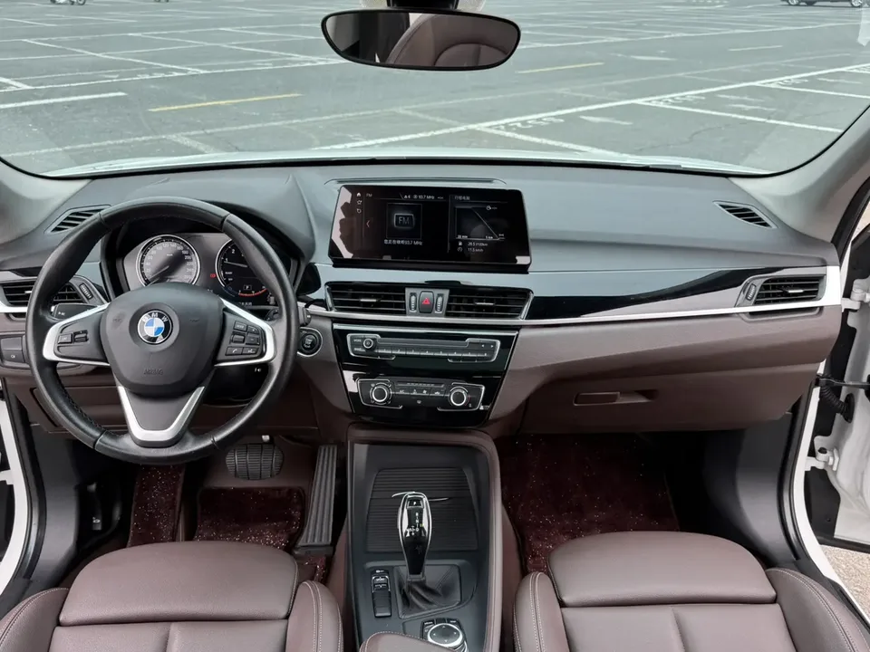 BMW X1 BMW X1 2022 sDrive20Li Fashion 2022 — миниатюра 3