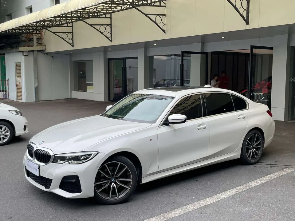 BMW 3 Series 2022
