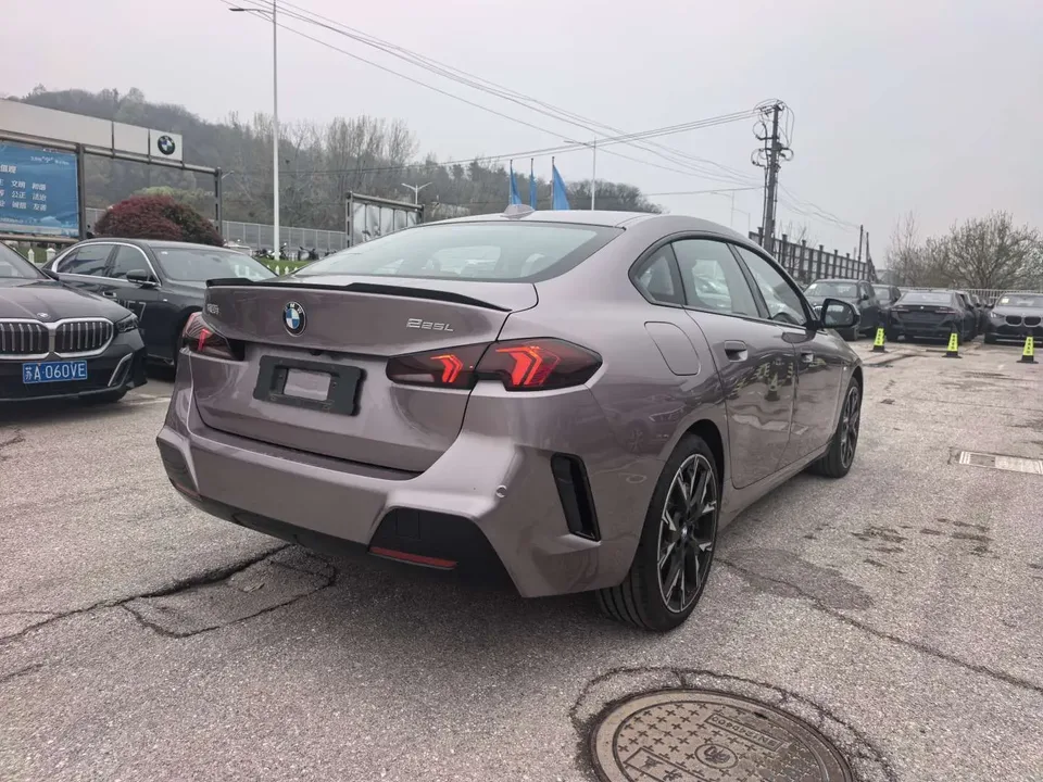 BMW 2 Series BMW 2 Series 2025 225L M Sport Night Edition 2025 — thumbnail 4