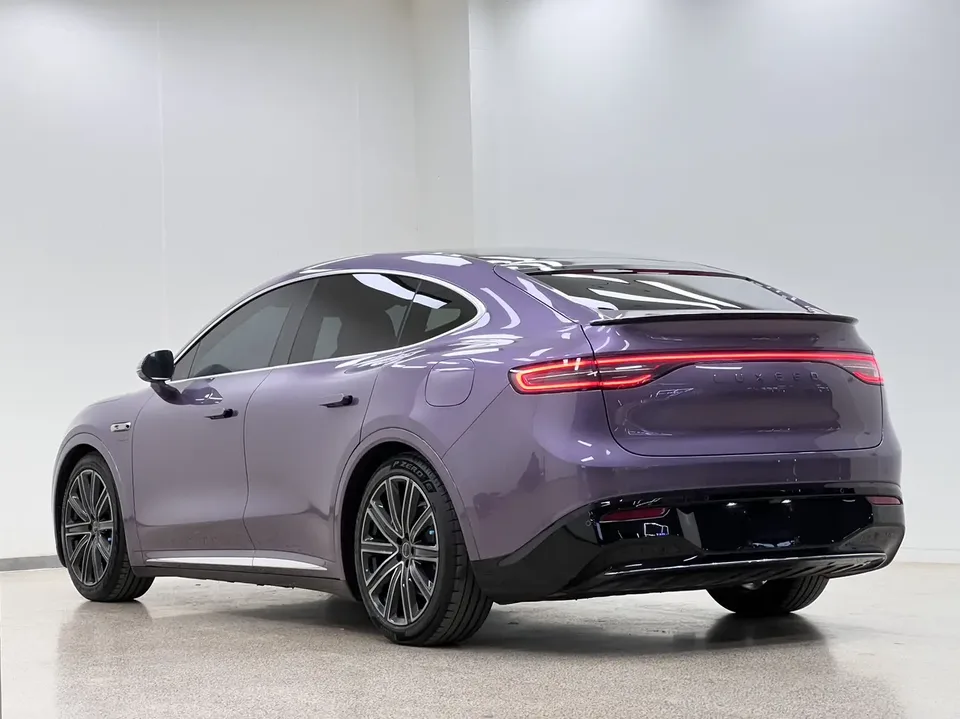 Luxeed Zhijie R7 Zhijie R7 2024 Pure electric 82kWh Pro rear-wheel drive version 2024 — thumbnail 2