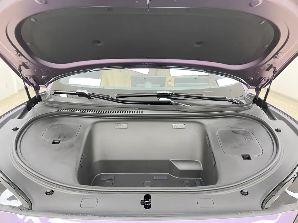 Luxeed Zhijie R7 Zhijie R7 2024 Pure electric 82kWh Pro rear-wheel drive version 2024 — thumbnail 3