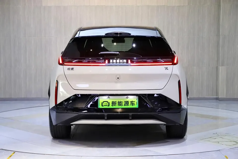 Zeekr X ZEEKR X 2025 four-seat rear-wheel drive cube version 2024 — миниатюра 3
