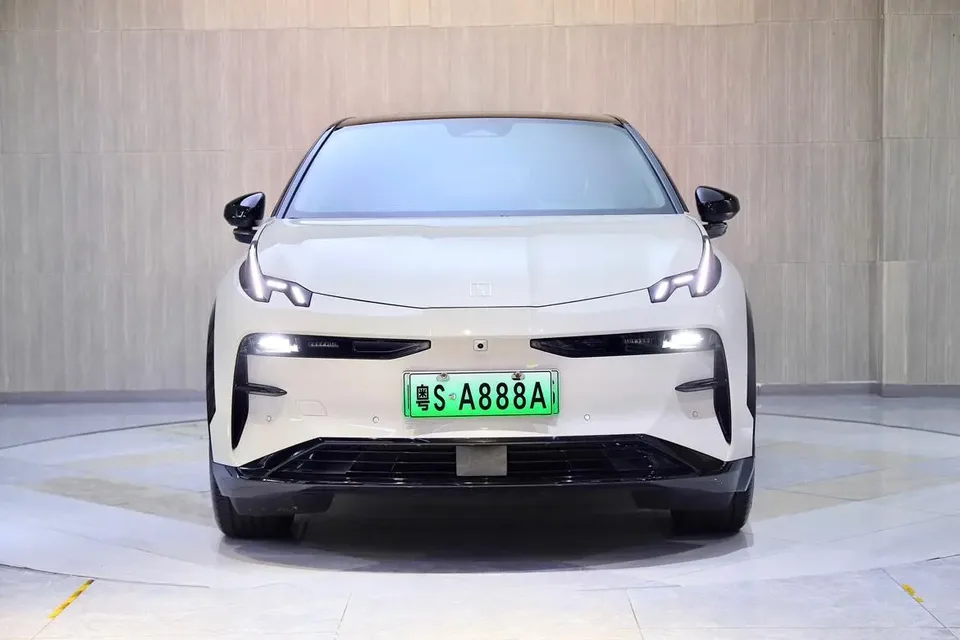 Zeekr X 2024