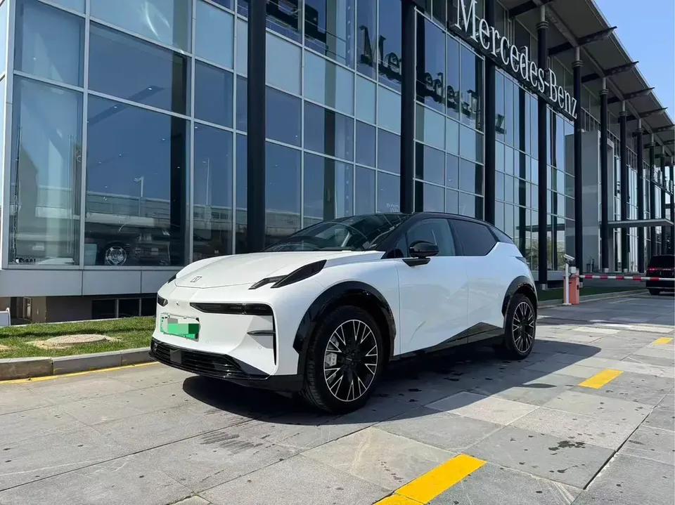 Zeekr X 2024