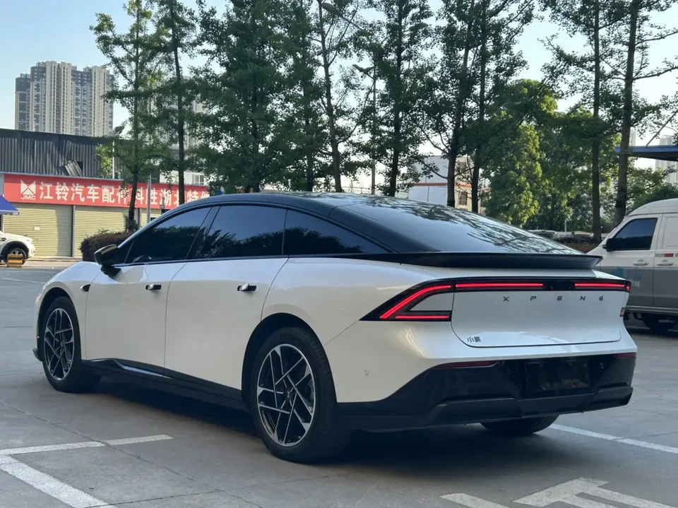 XPeng P7+ long-range Max 2024 — миниатюра 3