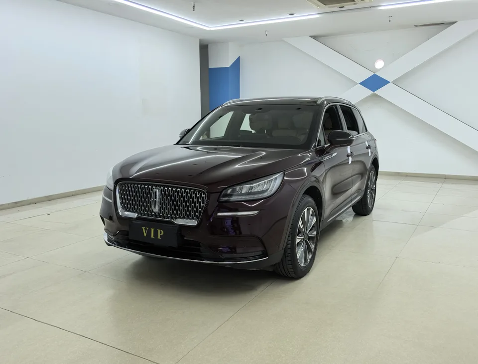 Lincoln Adventurer 2022