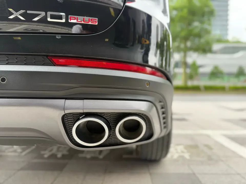 Jetour Jietu X70 PLUS Champion Edition 1.5T DCT Champion MAX+ 5 Seaters 2025 — миниатюра 3