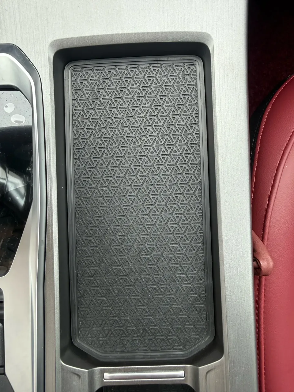 Jetour Jietu X70 PLUS Champion Edition 1.5T DCT Champion MAX+ 5 Seaters 2025 — миниатюра 4
