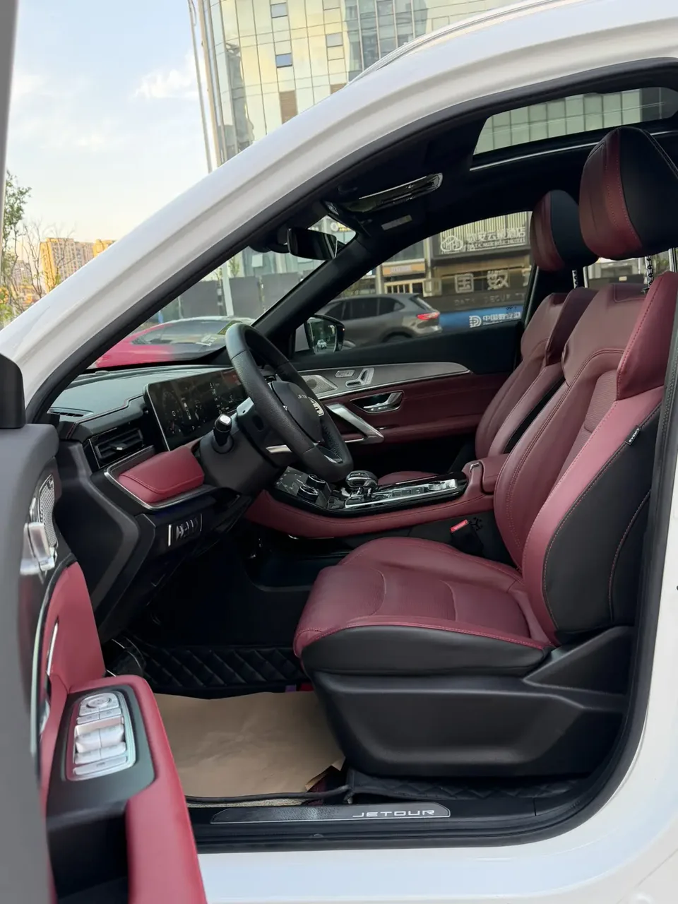 Jetour Jietu X70 PLUS 1.6T DCT Pro+ 7-seater 2022 — миниатюра 3