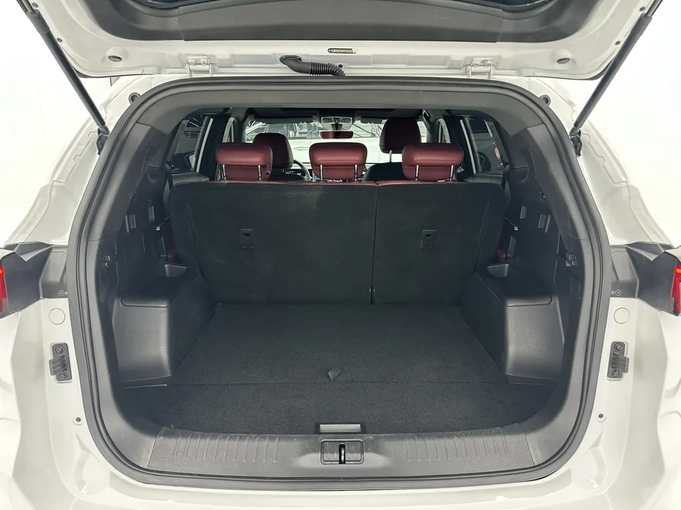Jetour Jietu X70 PLUS JETOUR X70 PLUS 2023 1.5T DCT Brave PLUS 5-seater 2023 — миниатюра 5