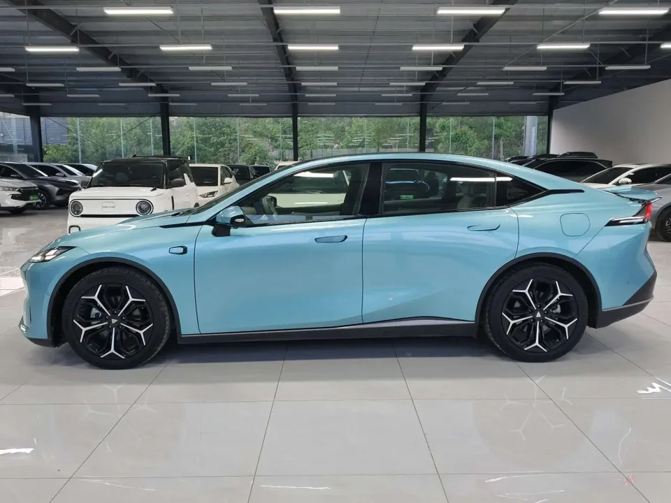 Deepal dark blue L07 230Max Qiankun Intelligent Driving ADS SE Edition 2024 — миниатюра 4