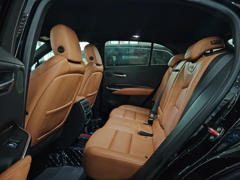 Cadillac XT4 Cadillac XT4 2022 28T two-wheel drive premium model 2022 — миниатюра 4