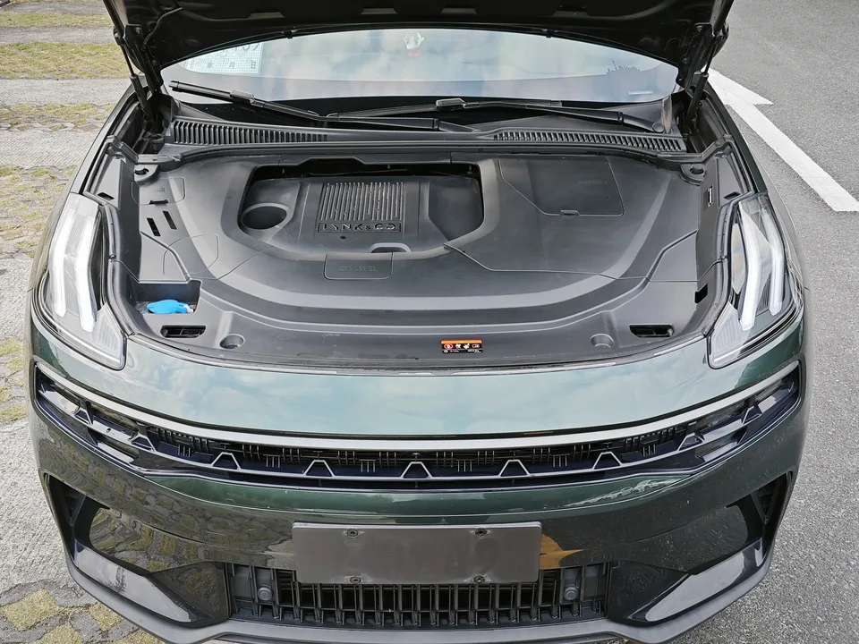 Lynk & Co 06 Lynk & Co 06 2023 Remix 1.5T Hero 2024 — миниатюра 3