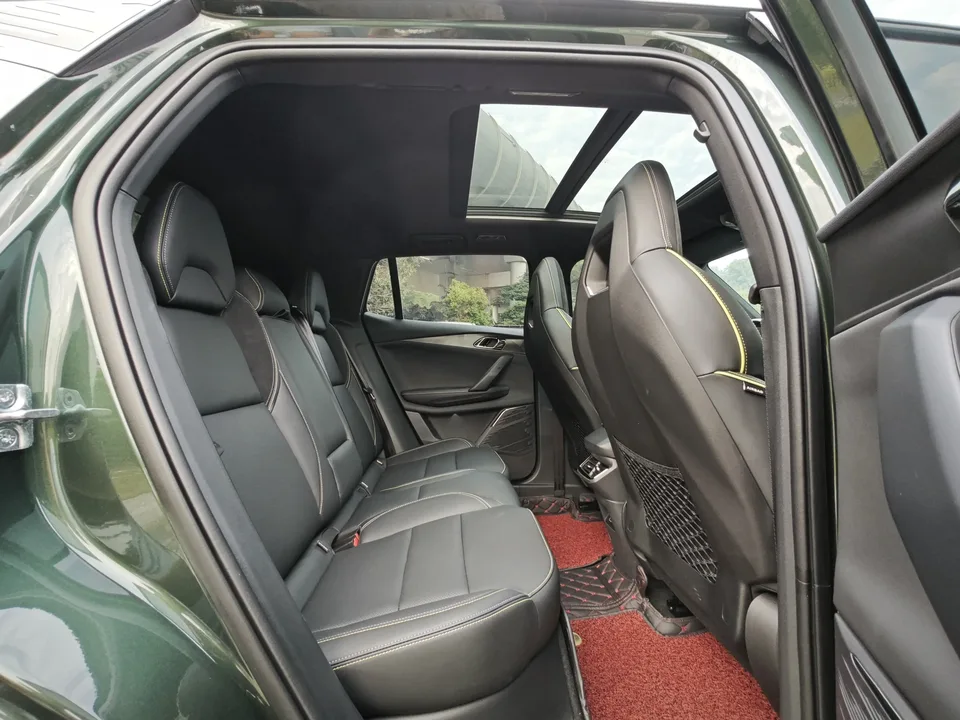Lynk & Co 06 Lynk & Co 06 2023 Remix 1.5T Hero 2024 — миниатюра 5