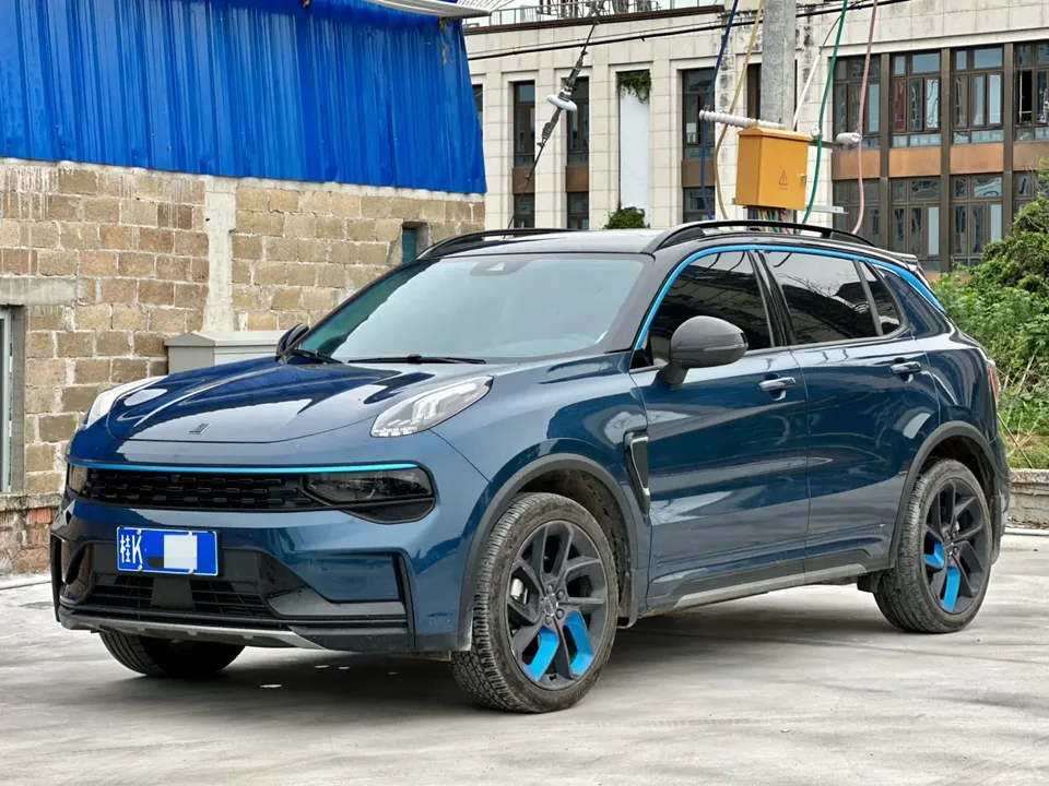 Lynk & Co 01 2022