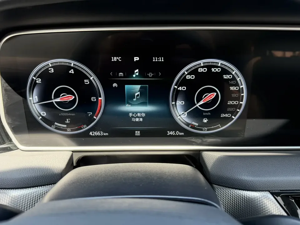 Hongqi HS5 Hongqi HS5 2022 facelift 2.0T Zhilian Qixiang Edition 2023 — миниатюра 3