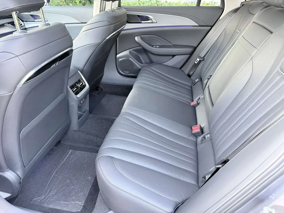 Hongqi H5 Hongqi H5 2023 2.0T Automatic Intelligent Connection Flagship Chang Edition 2023 — миниатюра 3