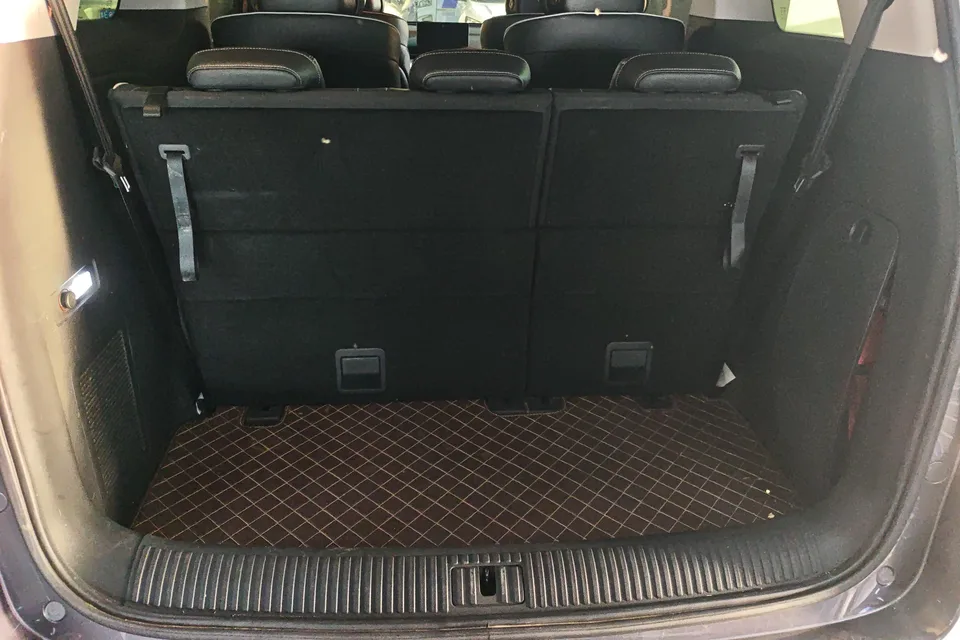 Roewe iMAX8 Roewe iMAX8 2021 400TGI flagship version 2022 — миниатюра 5
