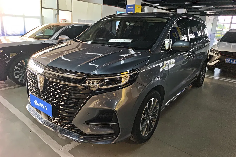 Roewe iMAX8 2022