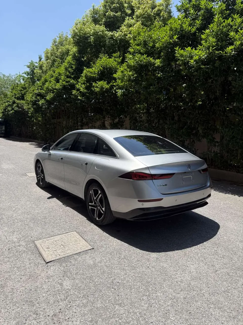 Roewe D7 EV 510 rear drive flagship version 2023 — миниатюра 4