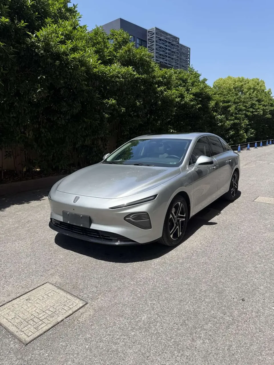 Roewe D7 EV 2023