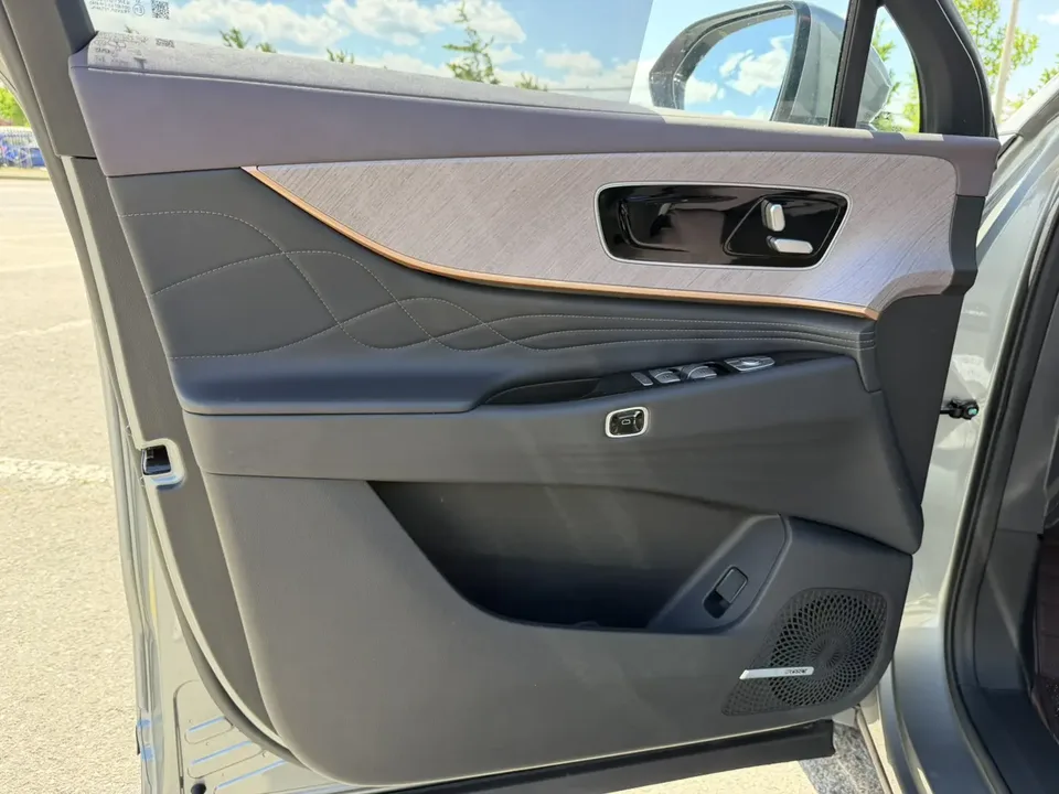 Chery Tiggo 9 C-DM Tiggo 9 C-DM 2025 106km Super Edition Ternary Lithium 2024 — миниатюра 3