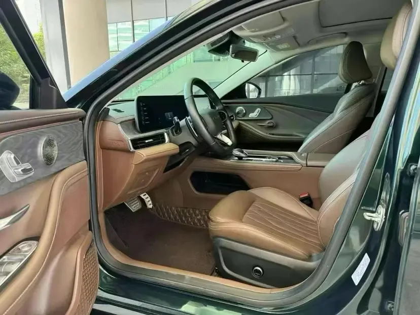Chery Arrizo 8 High Energy Edition 2.0T DCT 2023 — миниатюра 3