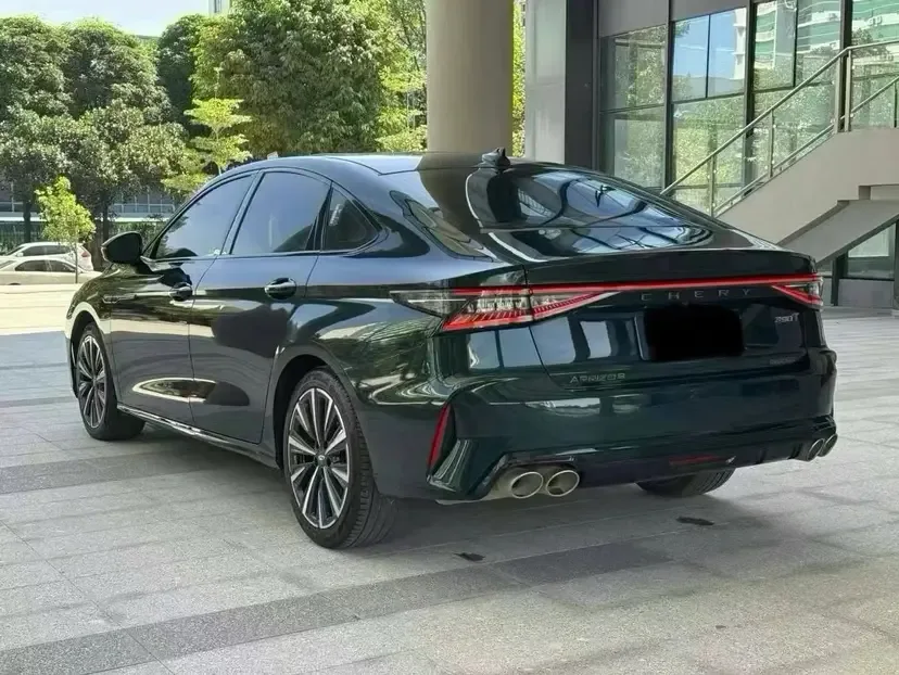 Chery Arrizo 8 High Energy Edition 2.0T DCT 2023 — миниатюра 4