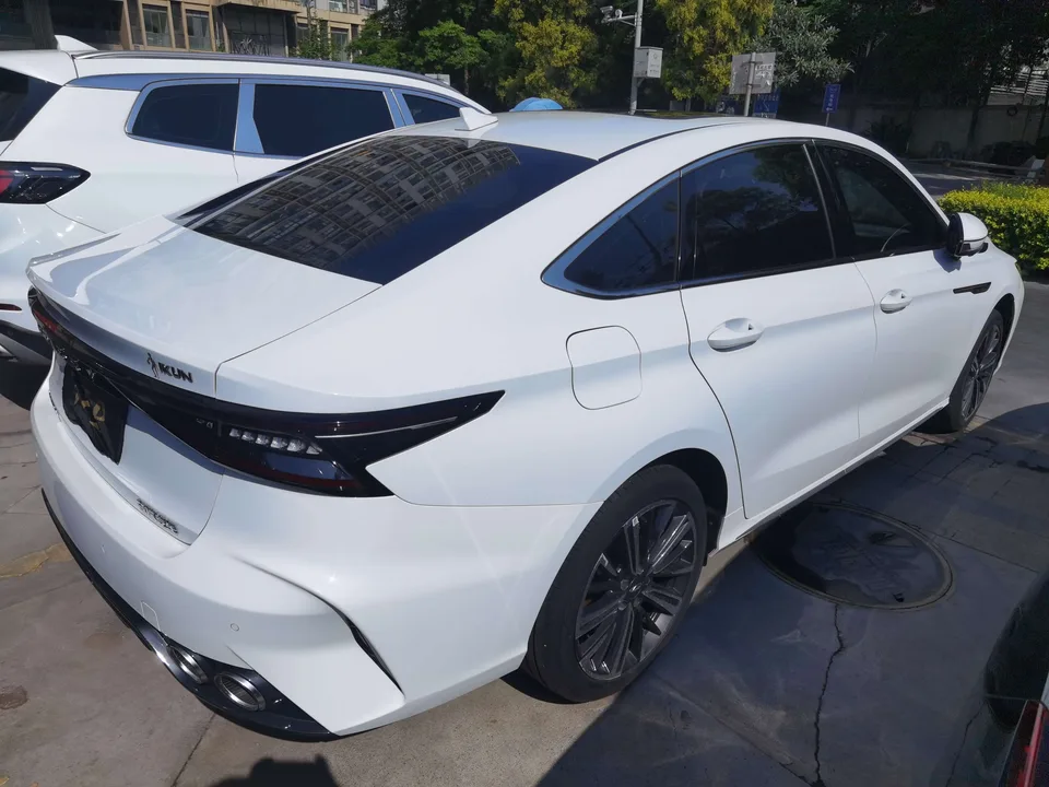 Chery Arrizo 8 1.6TGDI DCT Intelligent 2025 — миниатюра 3