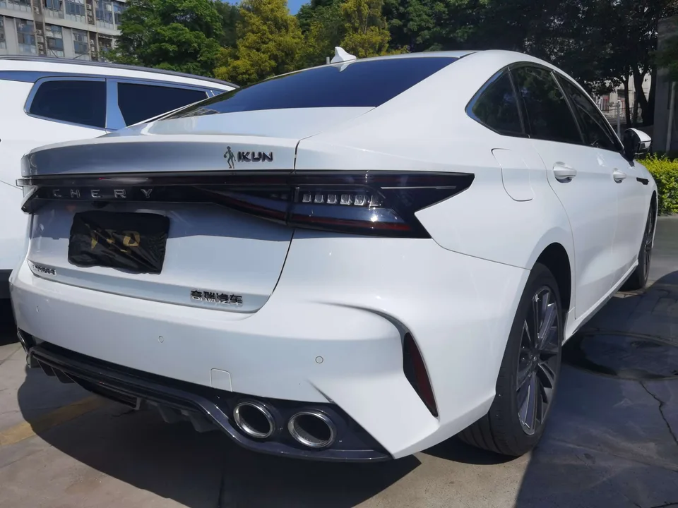 Chery Arrizo 8 1.6TGDI DCT Intelligent 2025 — миниатюра 4