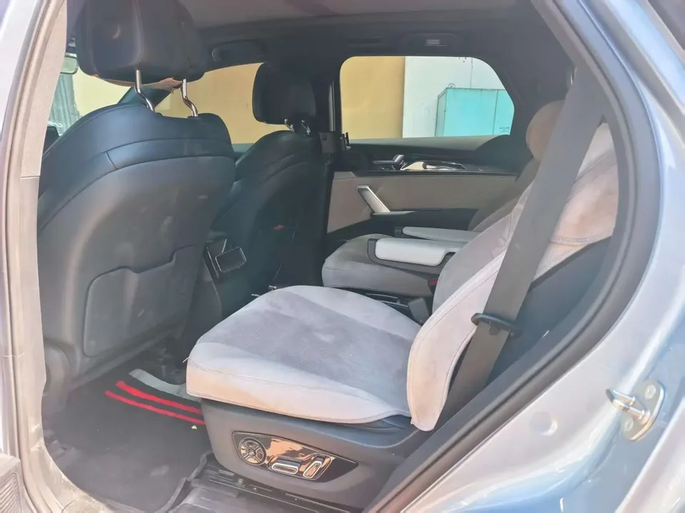 BYD Tang EV Champion Edition 635KM 4WD Flagship Model 2023 — миниатюра 4