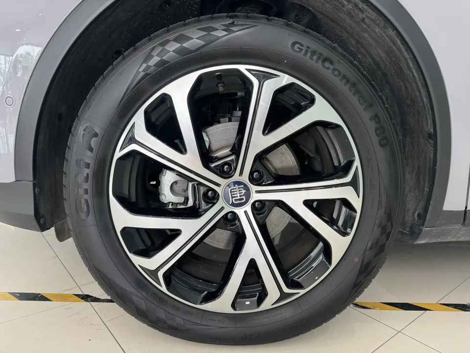 BYD Tang DM Intelligent Driving Edition DM-i 115KM Flagship Model 2025 — миниатюра 3