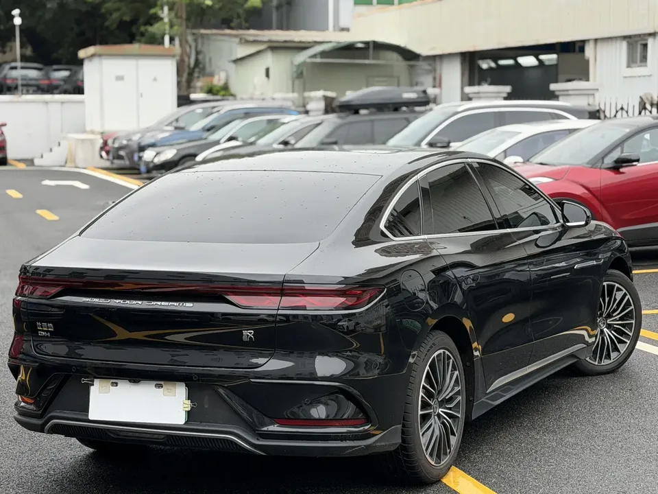 BYD Han DM DM-i 121KM Premium Edition 2022 — миниатюра 5