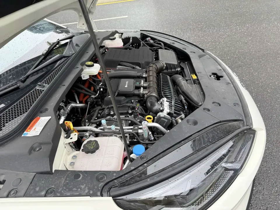 BYD Seal 06DM Intelligent Driving Edition DM-i 80KM Premium Edition 2025 — миниатюра 4
