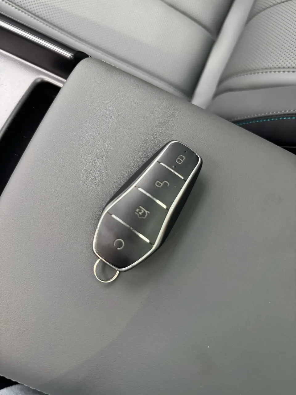 BYD Qin L EV 470km Leading Model 2025 — миниатюра 3