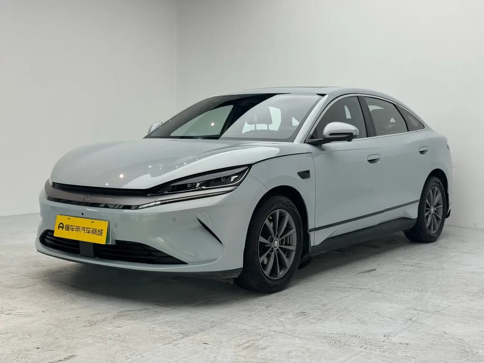 BYD Qin L EV 470km Leading Model 2025 — фото 1, купить с доставкой в Москву