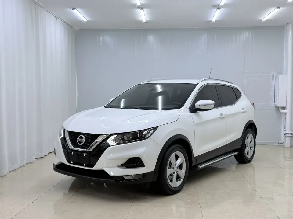 Nissan Qashqai Qashqai 2022 2.0L XV Smart Edition 2022 — фото 1, купить с доставкой в Москву
