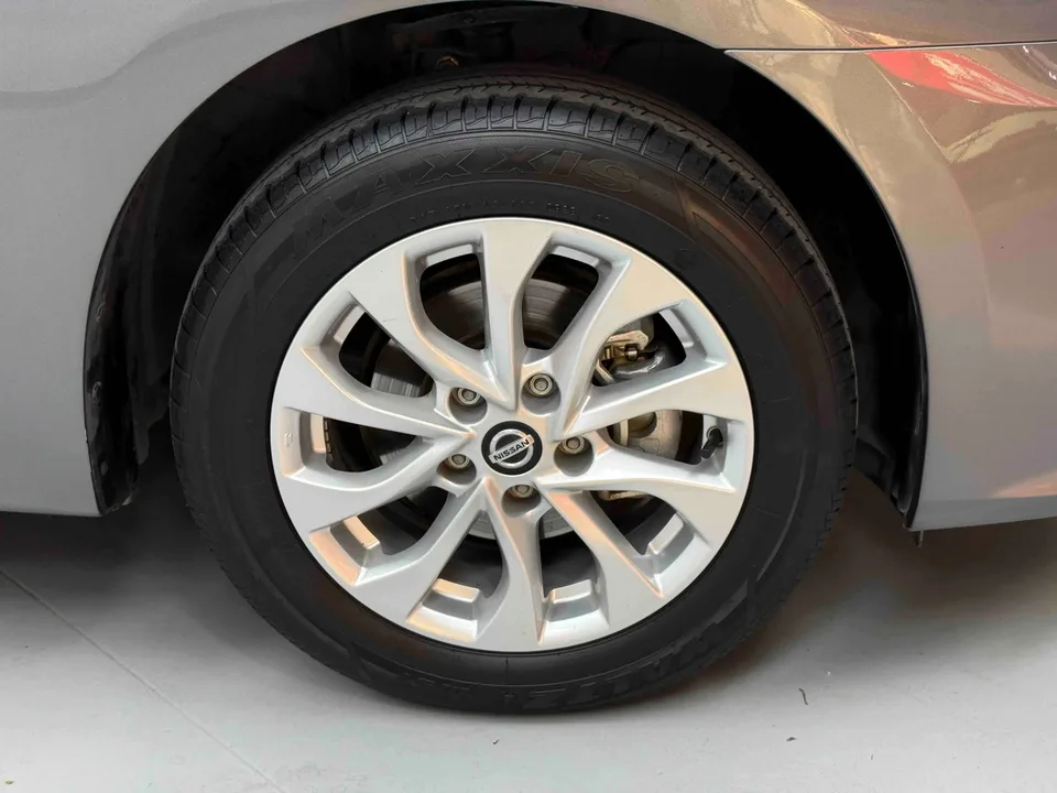 Nissan Sylphy Sylphy 2022 Sylphy 2022 Classic 1.6 XL CVT Deluxe Edition 2023 — thumbnail 5