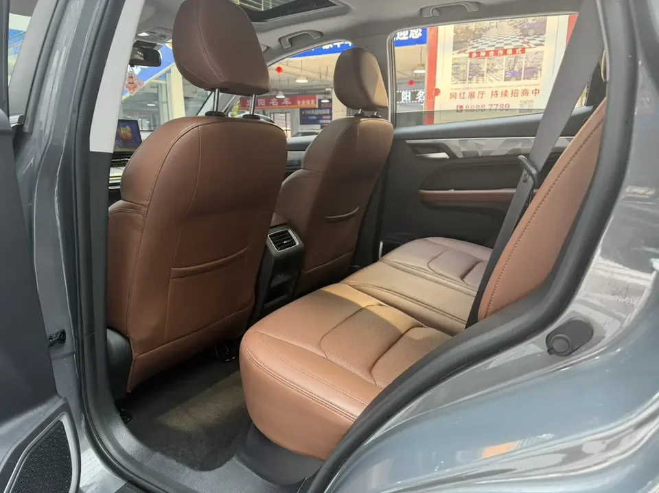 Geely Vision X6 PRO 1.4T Automatic Premium Edition 2022 — миниатюра 5