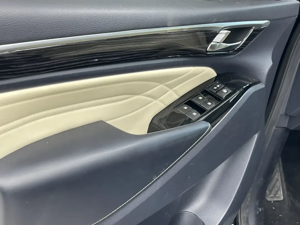 GAC Trumpchi M8 Trumpchi M8 2021 Master Series 390T Four-seat Honor Edition 2022 — миниатюра 4