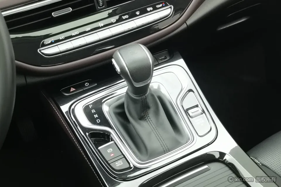 GAC Trumpchi M6 Trumpchi M6 2023 PRO 270T WDCT Luxury Edition 2025 — миниатюра 3