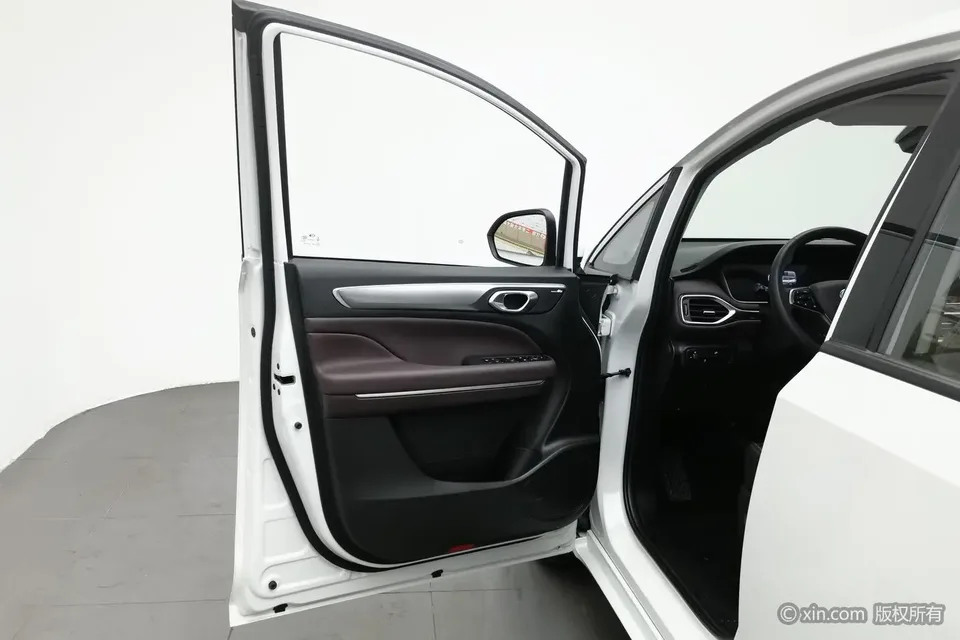 GAC Trumpchi M6 Trumpchi M6 2023 PRO 270T WDCT Luxury Edition 2025 — миниатюра 4