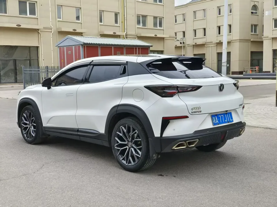 Changan UNI-T Changan UNI-T 2022 1.5T Premium Edition 2022 — миниатюра 4